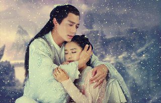 Nỗi Niềm Chiếc Bóng – Nhất Lang Nguyễn Thành Sáng, hình ảnh một người lặng lẽ giữa chiều tàn và đêm vắng, mang theo ký ức tình xưa, nỗi đau cùng những năm tháng độc hành dưới ánh trăng.